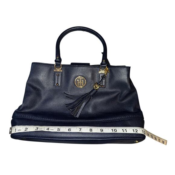 Tommy Hilfiger Navy shoulder bag with gold accents and tassel hang tag - Picture 4 of 7
